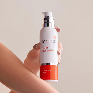 Low Foam Cleansing Gel (200 ml) - Skin / Scent